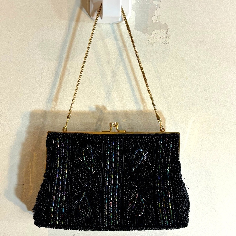 Beaded Evening Bag Coin Closure Made in Hong Kong Gold Tone Trim Chain Clutch
